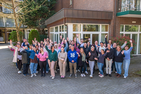 Fotos_Teamtag _web SeWo – Selbstbestimmtes Wohnen für Menschen mit Behinderung – Jobs und Karriere bei SeWo – Gruppenbild